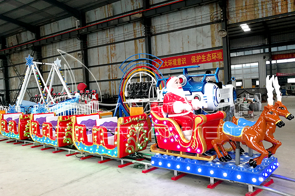 Vánoční jízda pásovým vlakem na prodej