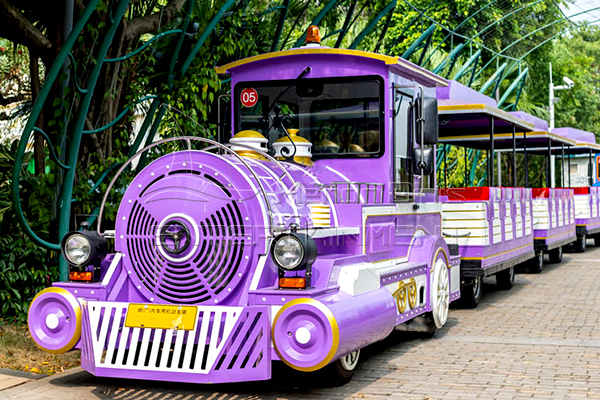 I-Dinis Luxury Train Igibela I-Dinis Yabantu Abadala