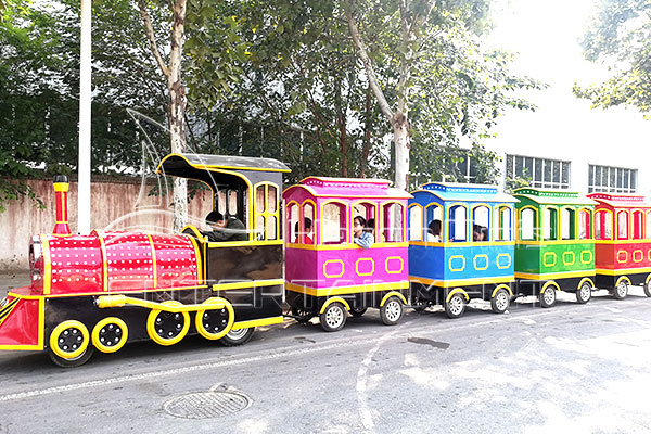 Maayo kaayo nga Antique Train Rides