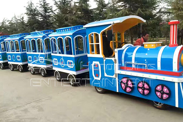 Bag-ong Vintage Ocen Themed Train Rides nga Gibaligya sa Dinis