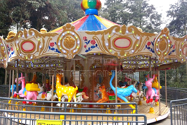 Gibaligya ang Dinis Zoo Carousel Horse Rides