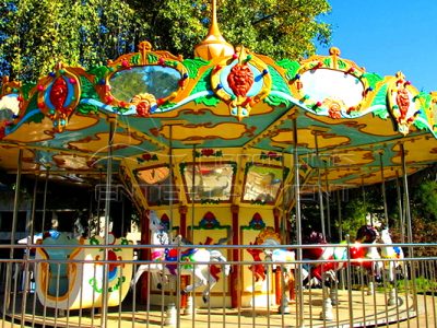 Isithombe se-Victorian Moving se-Merry Go Round