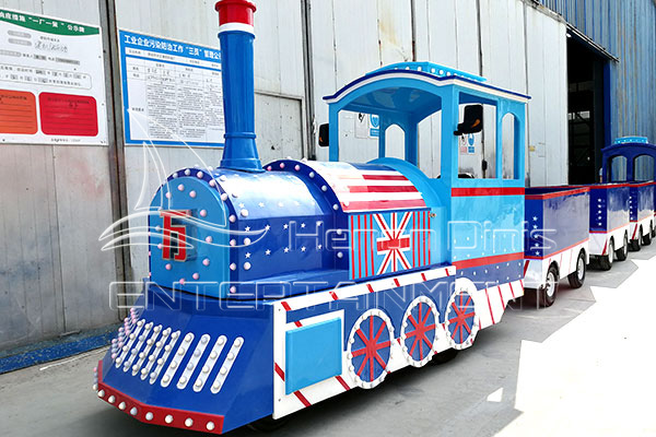 Malý elektrický bezkoľajový vlak v britskom štýle