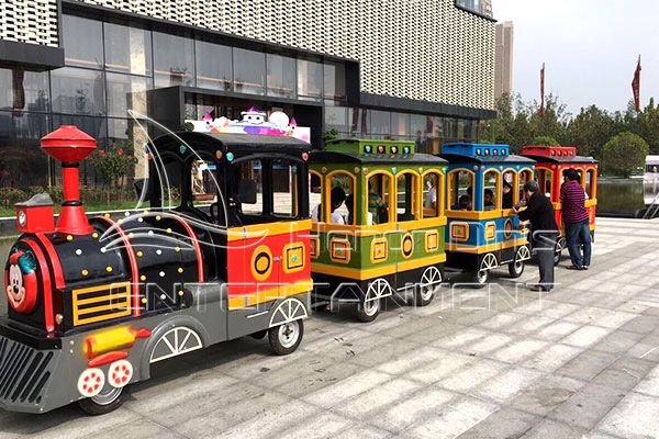 Treno vintage personalizzato per il centro commerciale in vendita