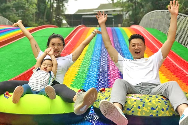 Rainbow Slide favur il-familja għall-bejgħ