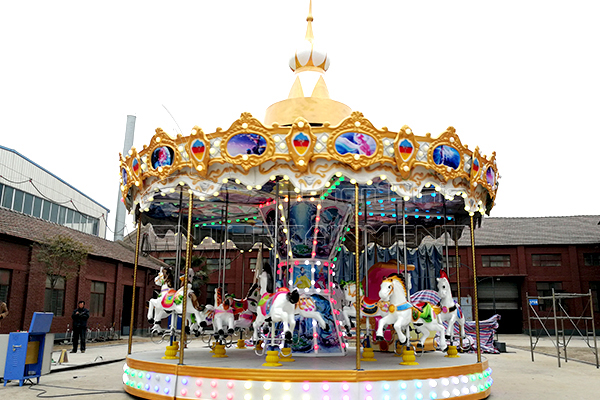 សាធារណរដ្ឋដូមីនីកែន 16 កៅអី Vintage Merry Go Round Carousel សម្រាប់លក់សម្រាប់សួនទឹកកុមារ