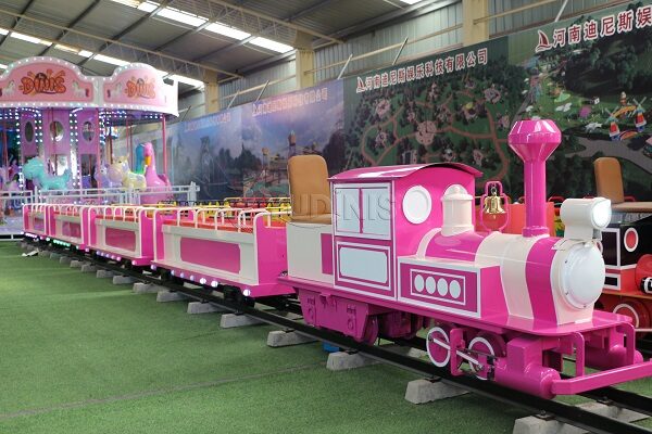 Custom Pink Miniature Railway Rideable Train for Kids